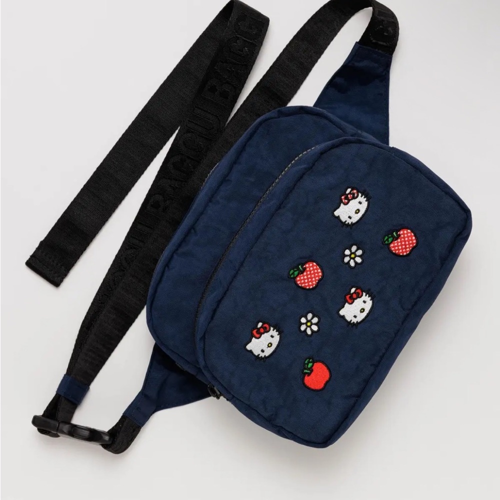 BAGGU Sanrio Hello Kitty sling bag